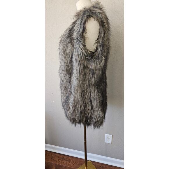 Nicole Miller Women's Wild & Wooley Open Front Faux Fur Vest Size Large - Picture 2 of 4